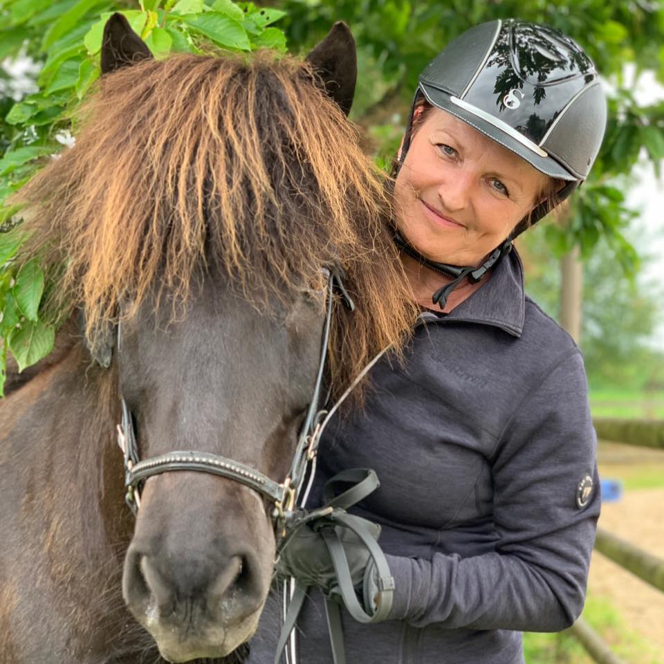 Klaki-kopi 2 Britt og hest